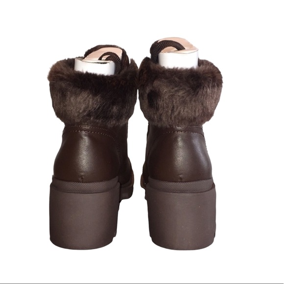 GBG Guess Lace Up Boots Size 9.5M Brand New - Picture 6 of 9